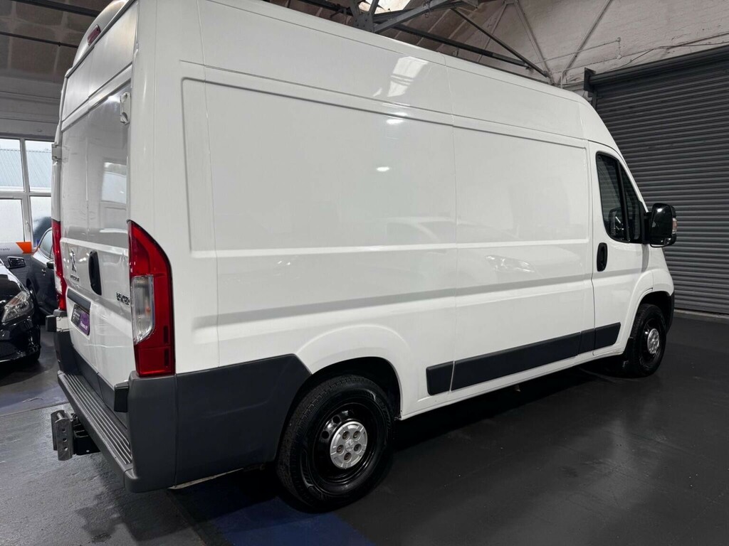 Peugeot Boxer Panel Van White #4
