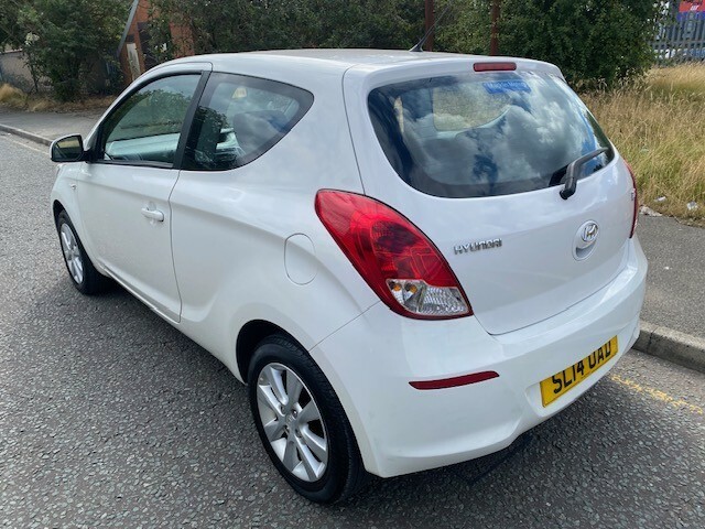 Hyundai I20 1.2 Active White #6