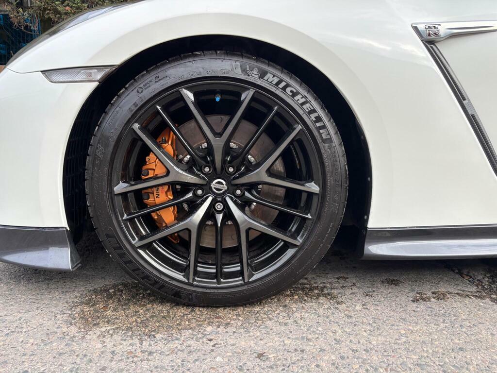 Nissan GT-R 2018 3.8 V6 Prestige Coupe 4Wd Eur Black #68