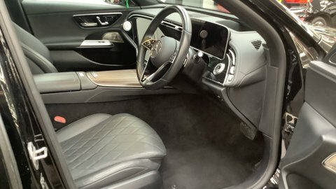 Mercedes-Benz E Class 2024 24 E220d  #2