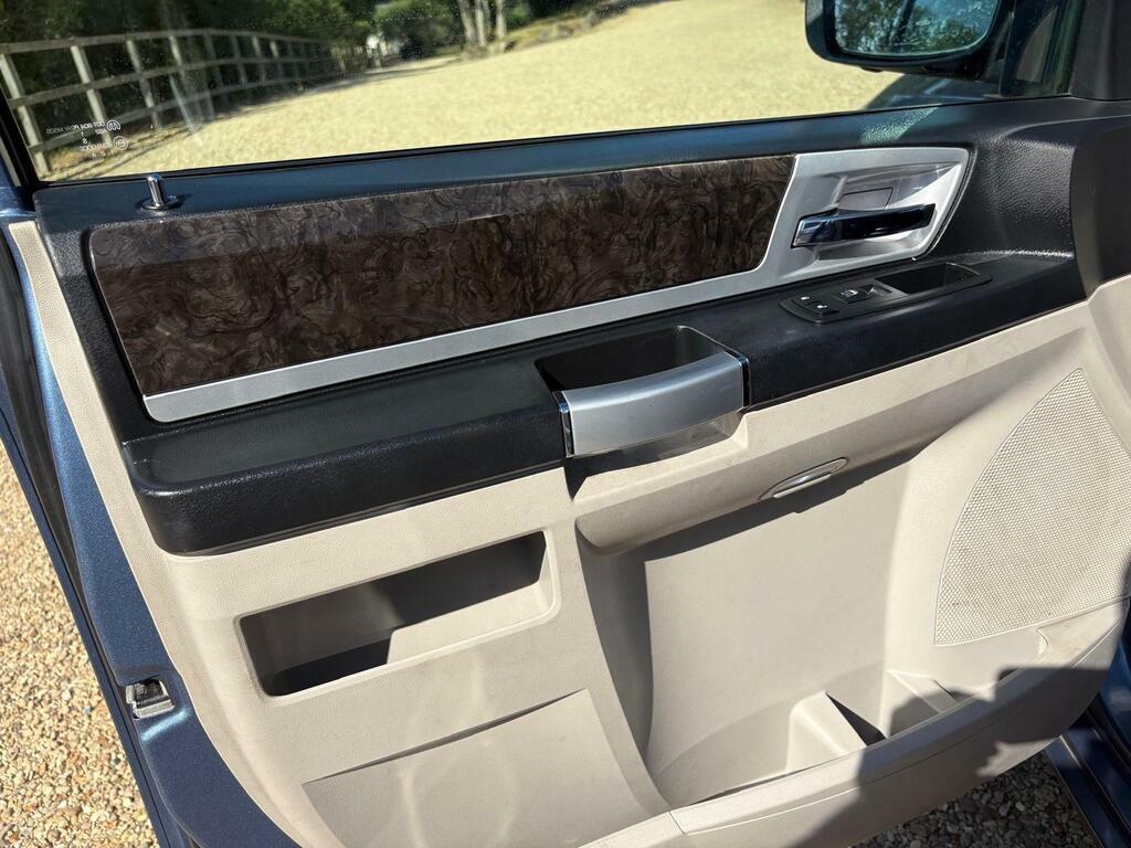 Chrysler Grand Voyager 2.8 Crd Limited Mpv Grey #19