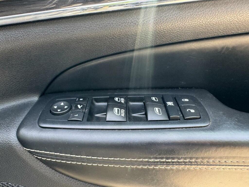 Jeep Grand Cherokee Grand Cherokee Overland Crd Black #17