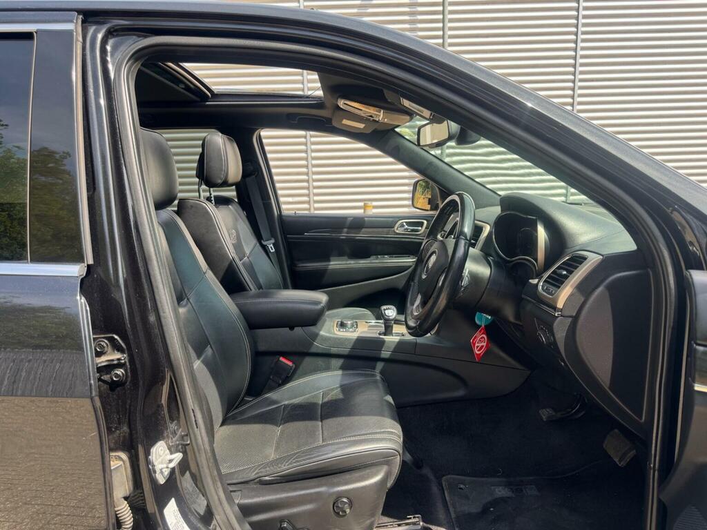 Jeep Grand Cherokee Grand Cherokee Overland Crd Black #19