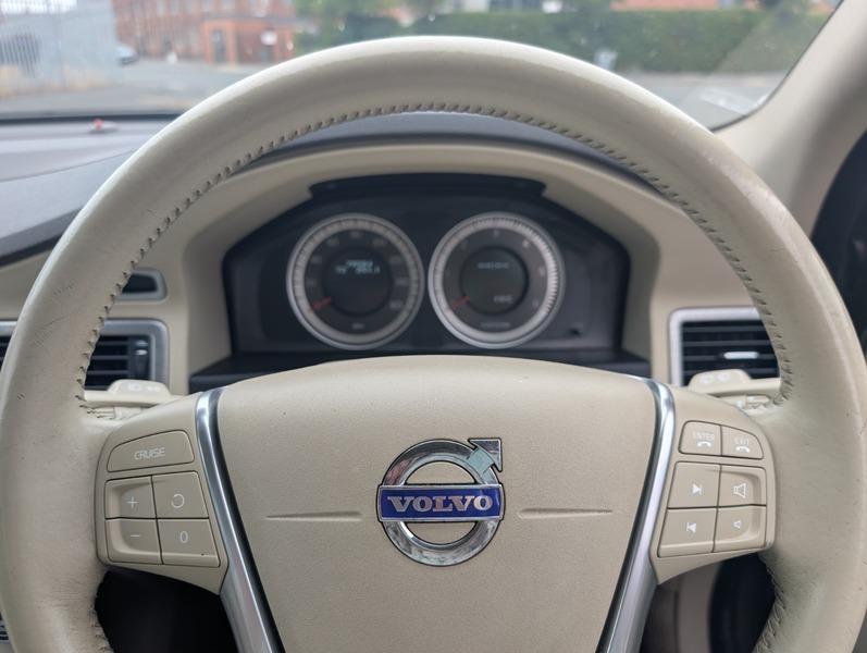Volvo XC70 2.4 D5 Se Lux Estate Geartronic Awd Eur Black #14