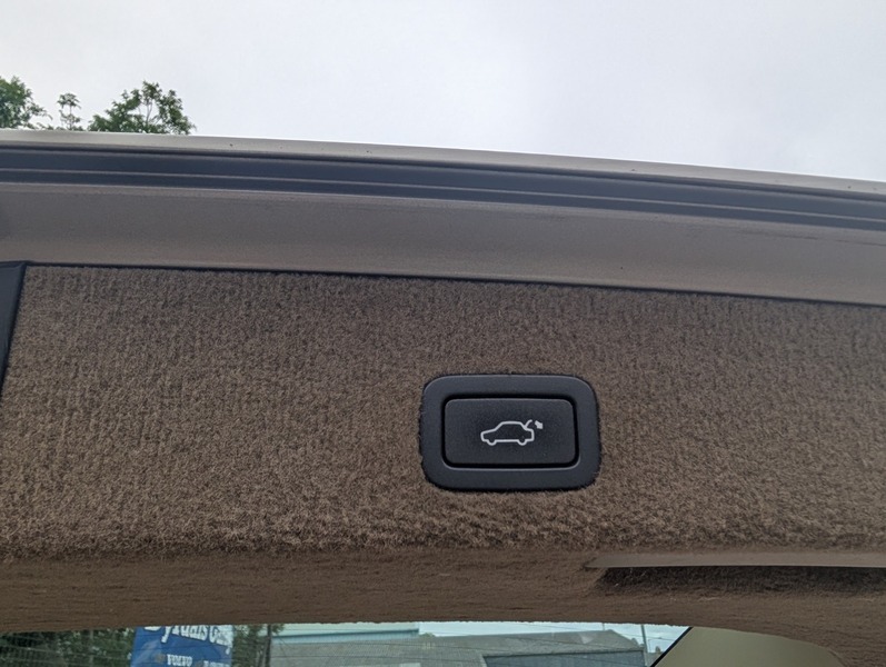 Volvo XC70 2.4 D5 Se Lux Estate Geartronic Awd Eur Black #7