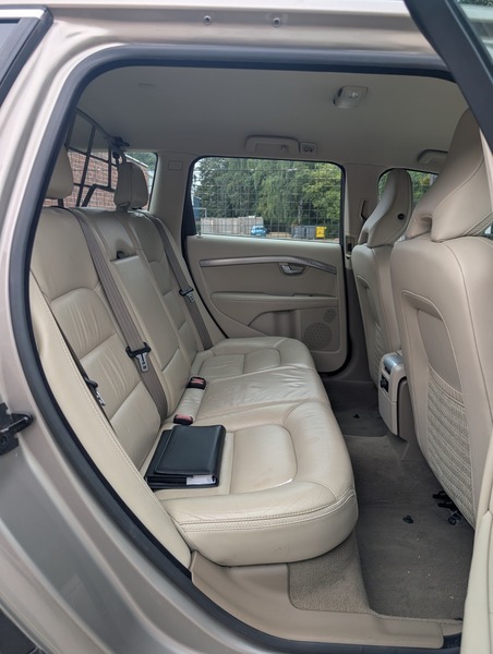 Volvo XC70 2.4 D5 Se Lux Estate Geartronic Awd Eur Black #10