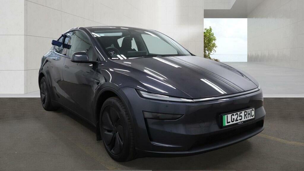 Tesla Model Y Suv 62.5Kwh Rwd 202525 Grey