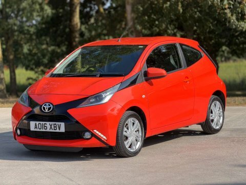 Toyota Aygo X X-play Red #24