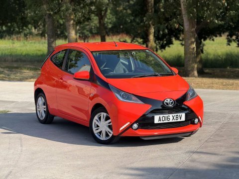 Toyota Aygo X X-play Red #21
