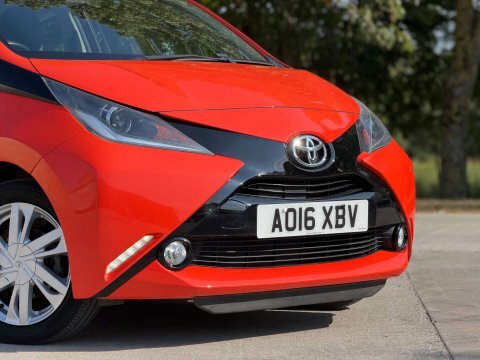 Toyota Aygo X -Pression Vvt-i Orange #5