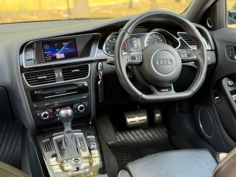 Audi RS4  Grey #30