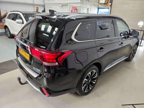 Mitsubishi Outlander 2016 66 2.0H Black #2