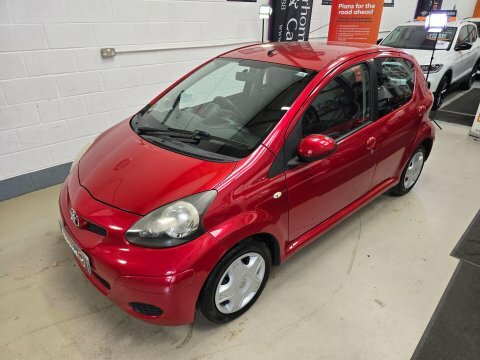 Toyota Aygo 2011 61 1.0 Red #3