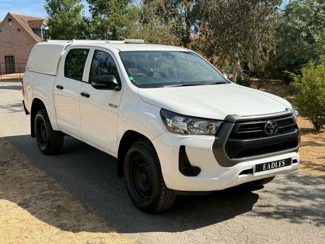 Toyota HILUX Pickup White