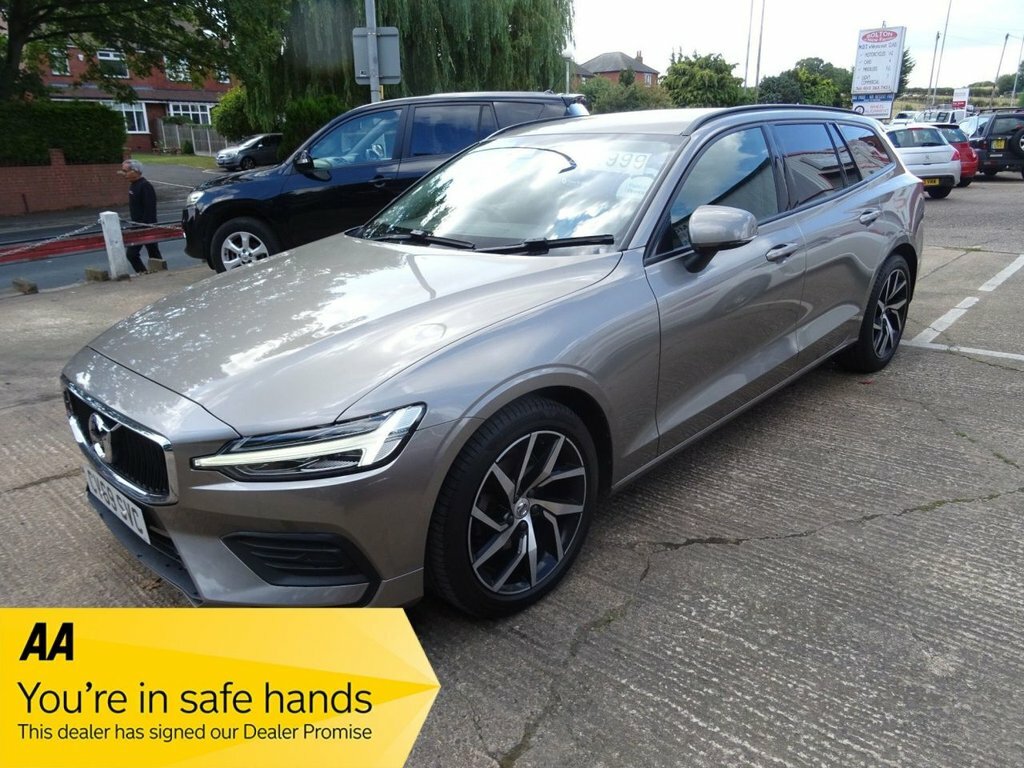 Volvo V60 2L Momentum Grey