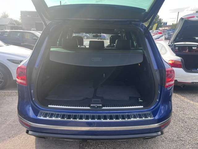 Volkswagen Touareg 3.0 V6 Tdi V6 R-line Plus Dsg 4Wd White #11