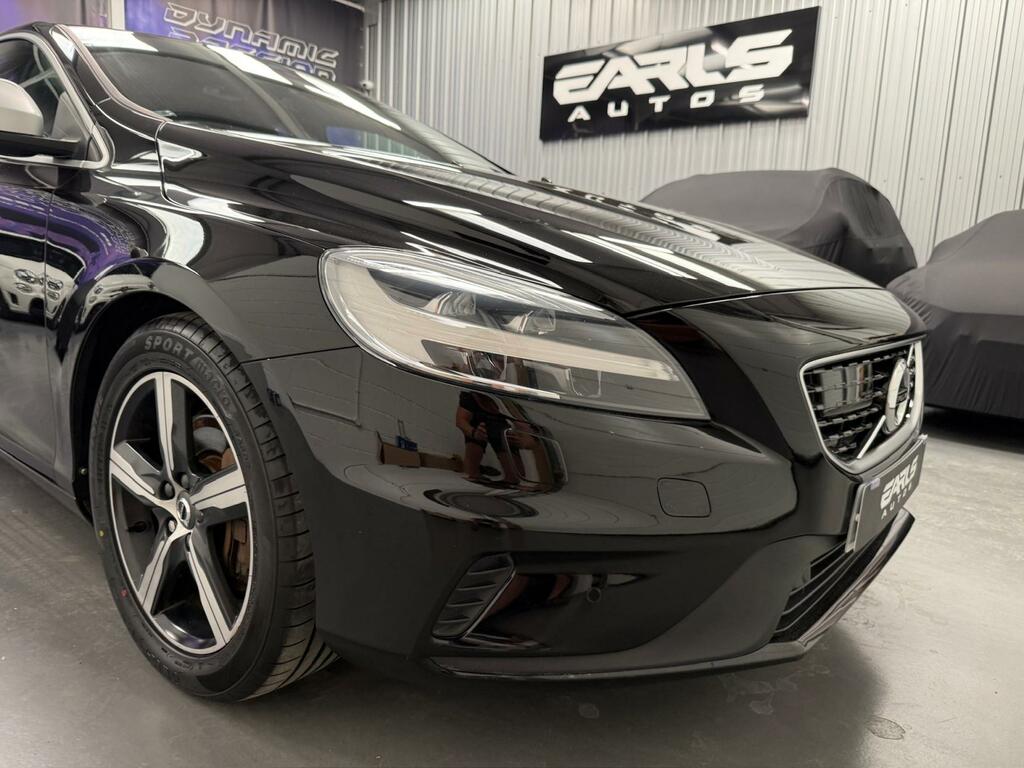 Volvo V40 2.0 D4 R-design Hatchback Euro 6 Black #4