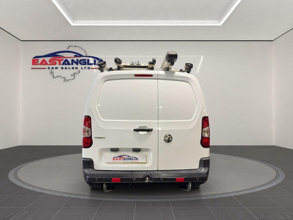 Vauxhall Combo Panel Van 1.6 Turbo D 2300 Edition L2 H1 Euro 6 S White #5