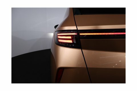 Vauxhall Grandland 157Kw Gs 73Kwh Brown #6