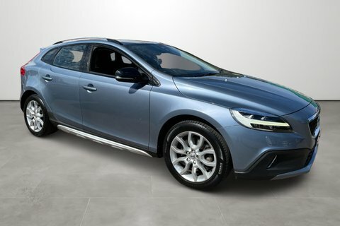 Volvo V40 Cross Country T3 152 Cross Blue
