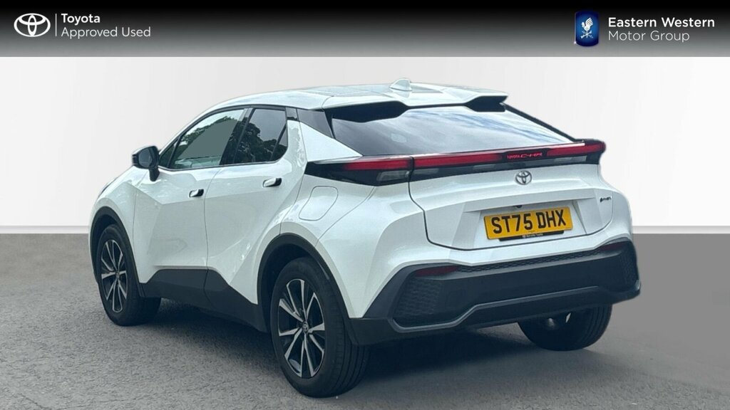 Toyota C-Hr 2.0 Vvt 13.6Kwh Design Cvt Euro 6 Ss ST75DHX White #4