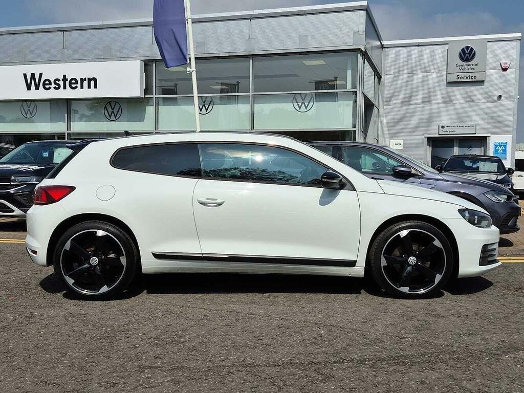 Volkswagen Scirocco Gt Black Edition 1.4 Tsi 125Ps 6-Speed 3 Do SM17KBE White #4