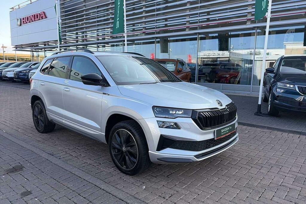 Skoda Karoq 1.5 Tsi Sportline Dsg Black