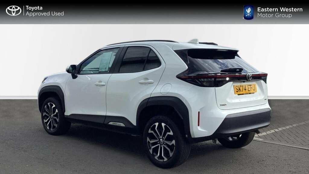 Toyota Yaris Cross 1.5 Vvt-h Design E-cvt Euro 6 Ss SK74EFJ White #4