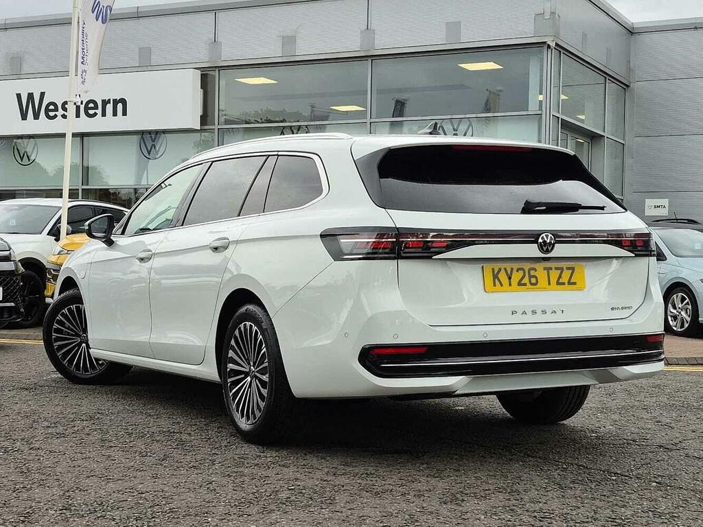 Volkswagen Passat Elegance 1.5 Tsi Ehybrid 204 Ps 6-Speed Dsg White #3