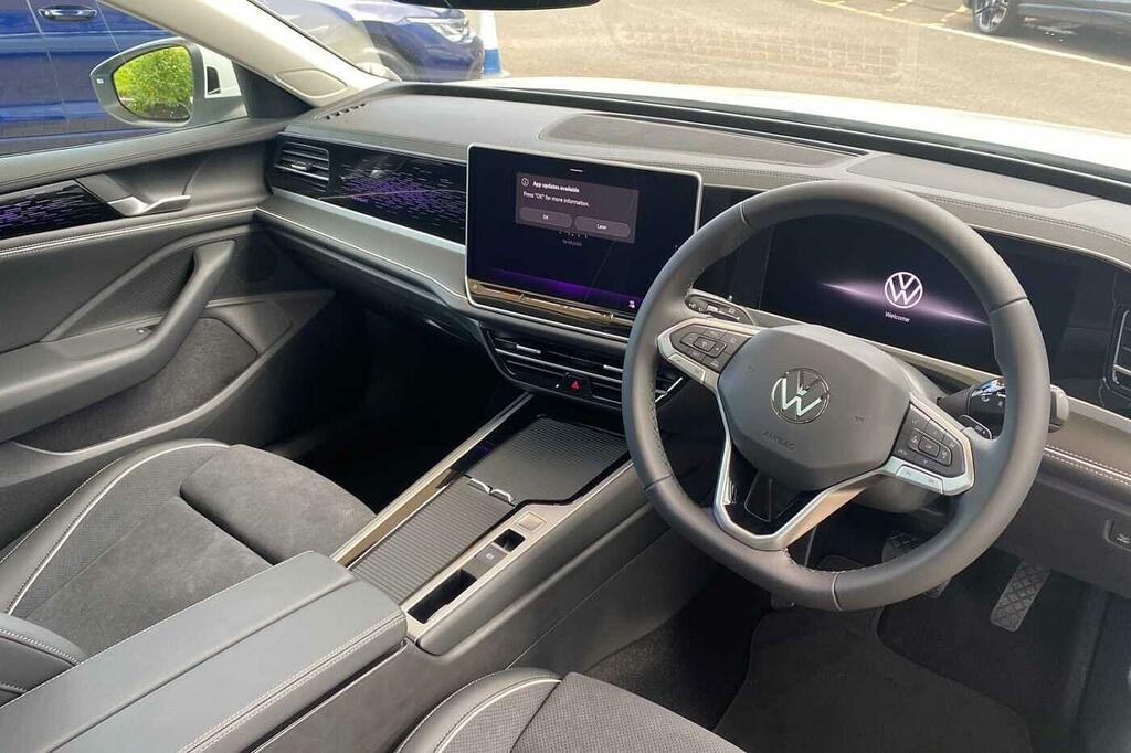 Volkswagen Passat 1.5 Tsi Ehybrid Elegance Dsg White #6