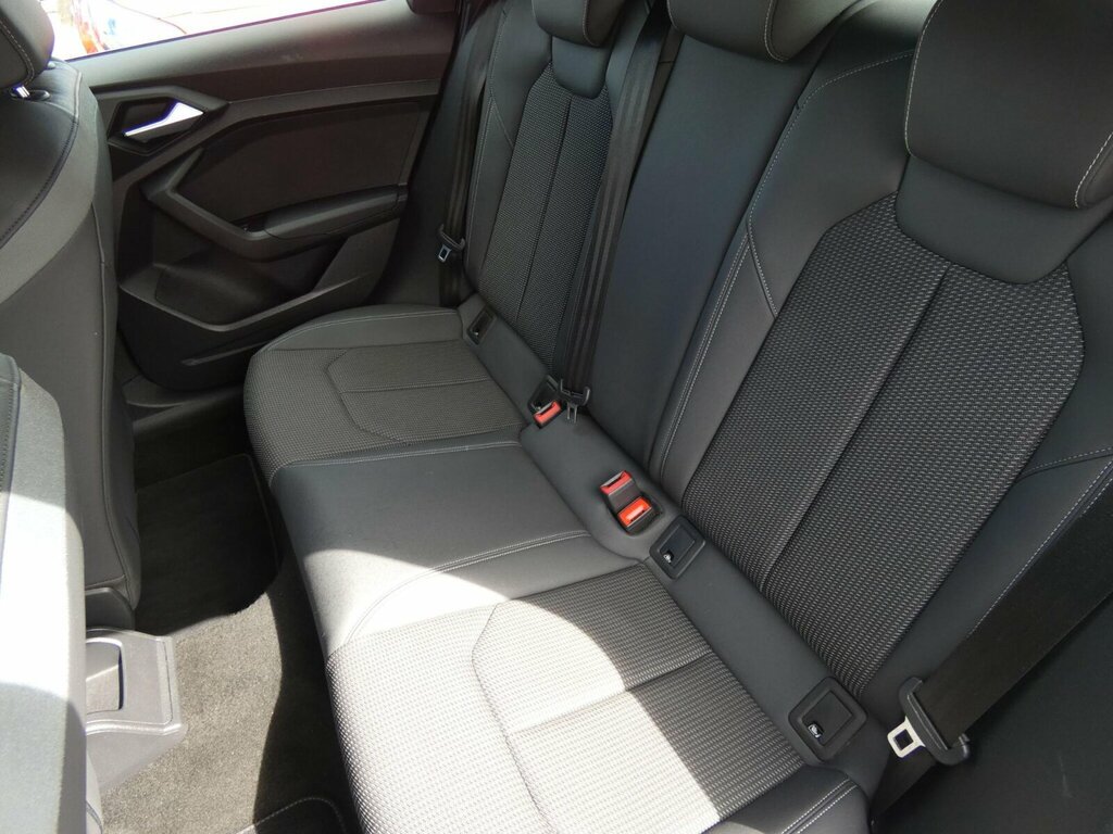Audi A1 S Line Contrast Edition 35 Tfsi 150 Ps S Tronic Yellow #12