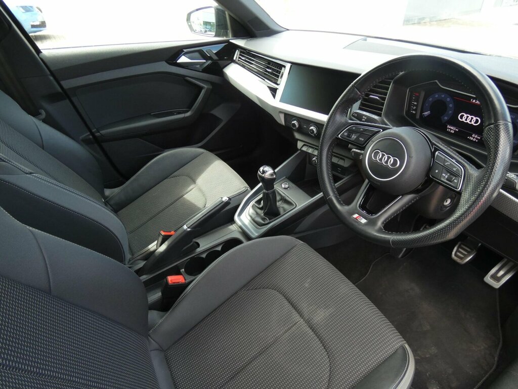Audi A1 S Line Contrast Edition 35 Tfsi 150 Ps S Tronic Yellow #17