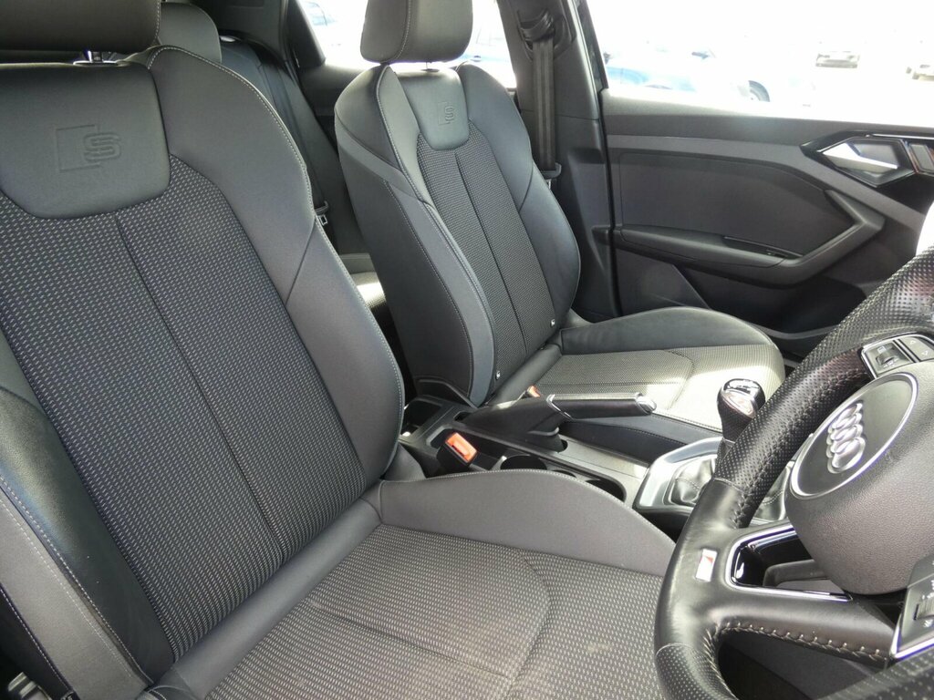 Audi A1 S Line Contrast Edition 35 Tfsi 150 Ps S Tronic Yellow #18