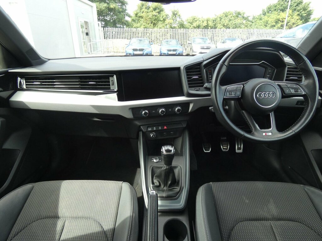 Audi A1 S Line Contrast Edition 35 Tfsi 150 Ps S Tronic Yellow #8