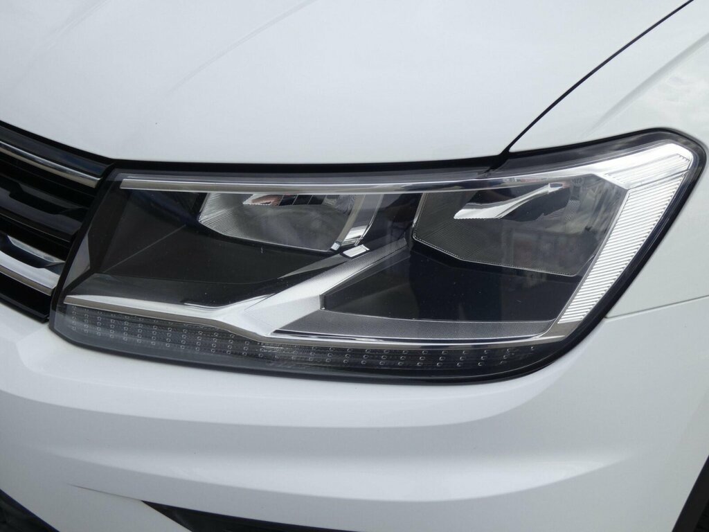 Volkswagen Tiguan 2.0 Tdi Bluemotion Tech Se Navigation Dsg 4Motion White #6