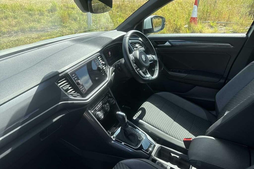 Volkswagen T-Roc 2.0 Tdi R-line Dsg Silver #2