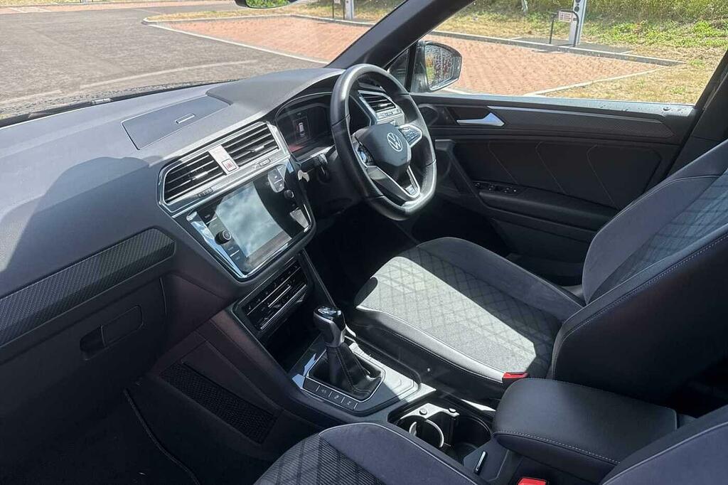 Volkswagen Tiguan 2.0 Tdi R-line Edition Dsg Black #2
