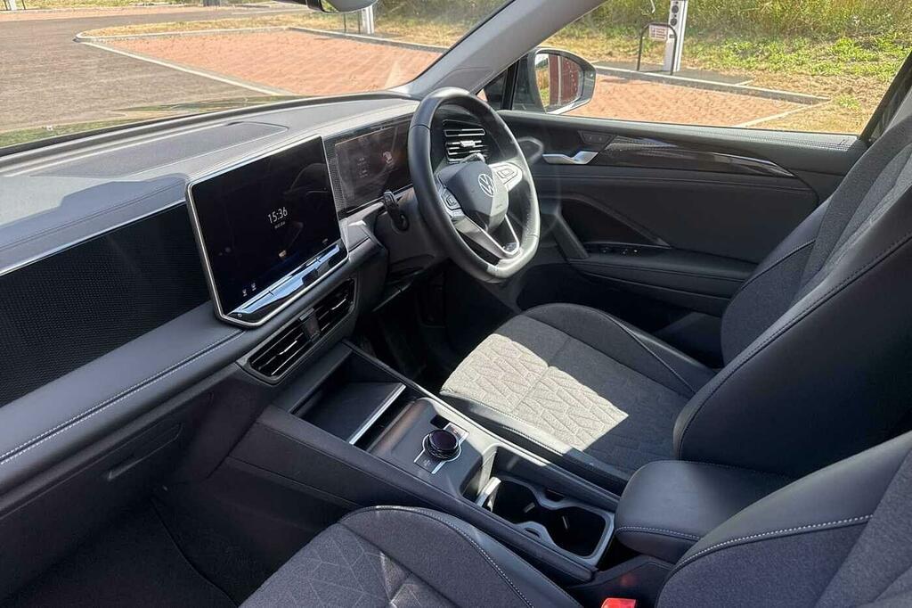 Volkswagen Tiguan 1.5 Etsi 150 Match Dsg Black #2