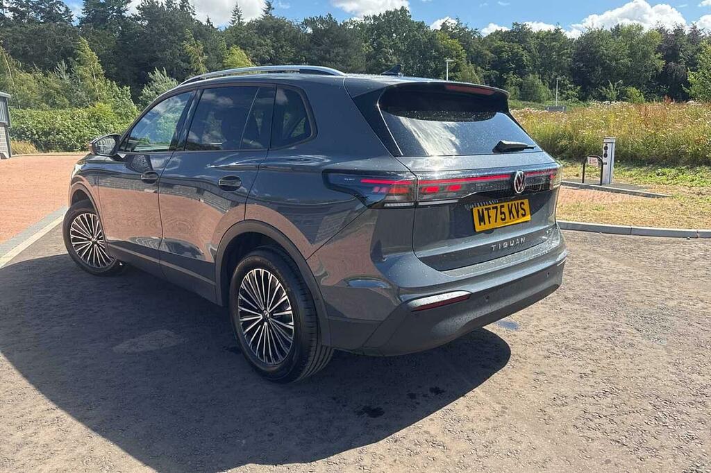 Volkswagen Tiguan 1.5 Etsi 150 Match Dsg Grey #3