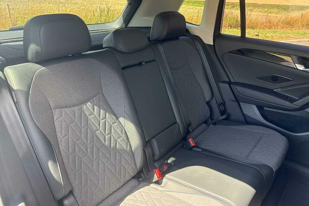 Volkswagen Tiguan Match Black #13
