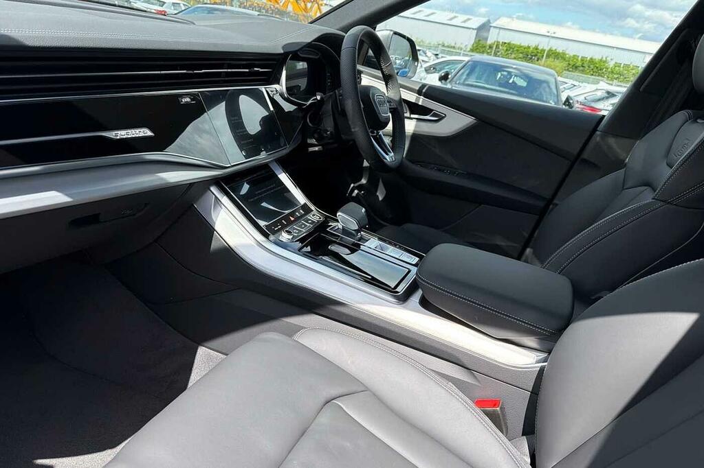 Audi Q8 Suv S Line Tfsi E Quattro 394 Ps Tiptronic Grey #2