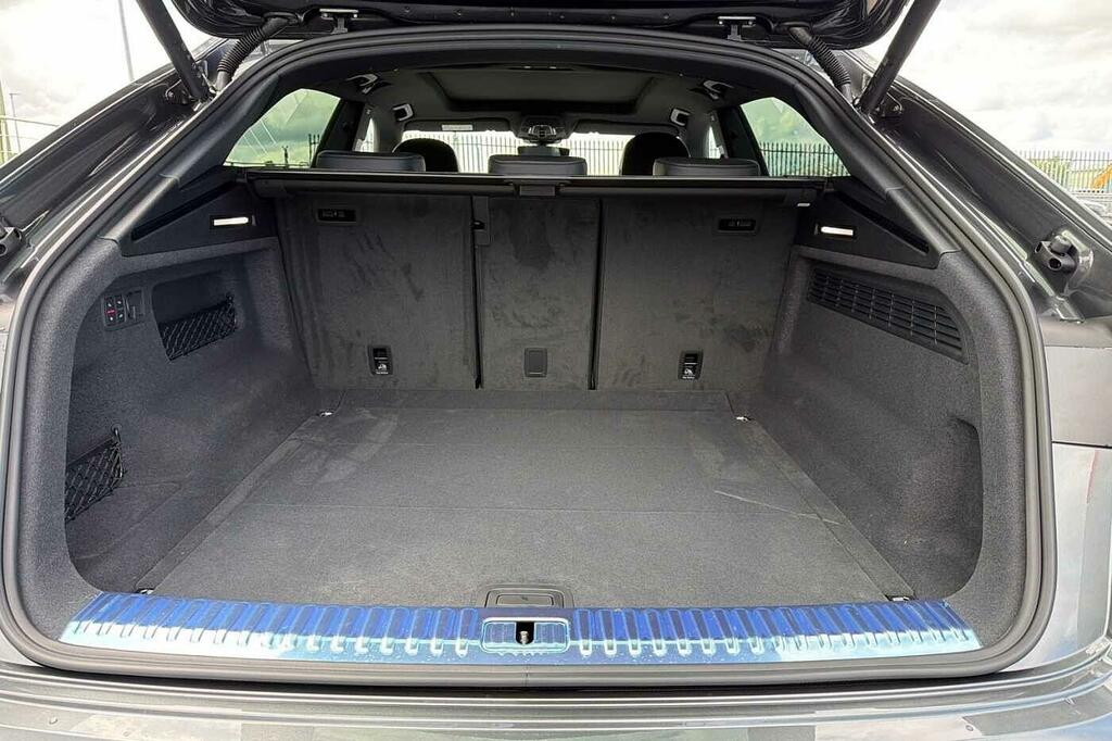 Audi Q8 Q8 3.0 Tdi Quattro 286 S Line Tiptronic Black #9