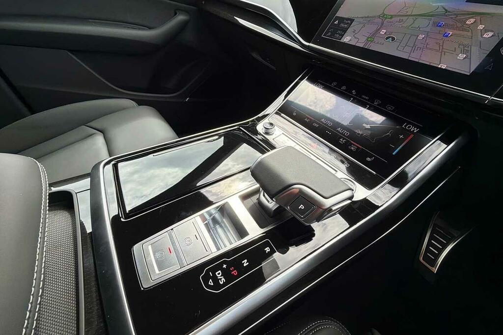 Audi Q8 Q8 3.0 Tdi Quattro 286 S Line Tiptronic Black #8