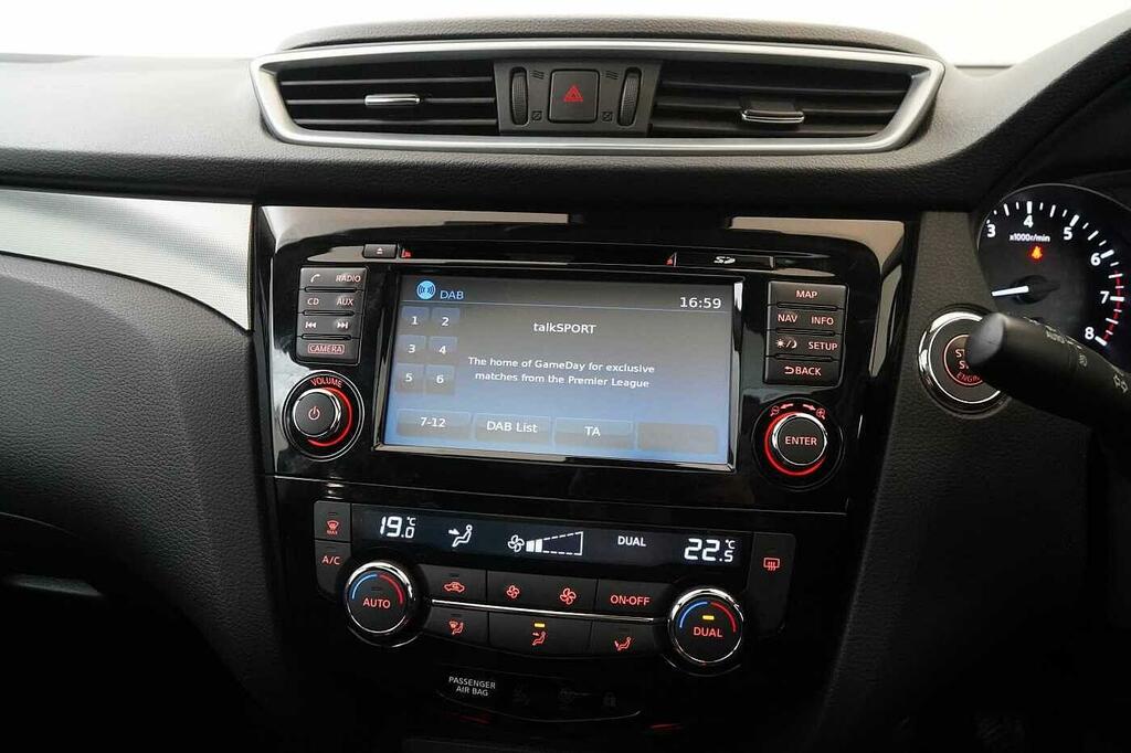 Nissan Qashqai Dci Acenta Grey #25