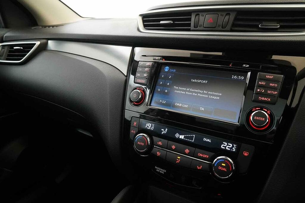 Nissan Qashqai Dci Acenta Grey #26