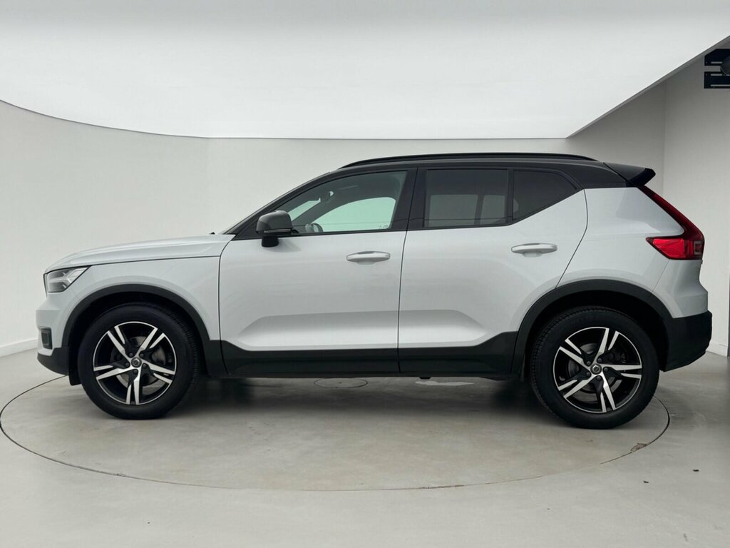 Volvo XC40 1.5 T3 R-design Euro 6 Ss Silver #4