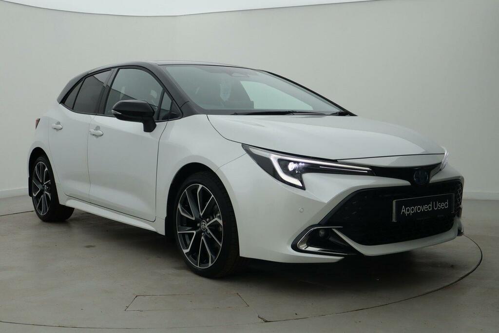 Toyota Corolla 1.8 Vvt-h Excel Hatchback Hybrid Cvt Eu White