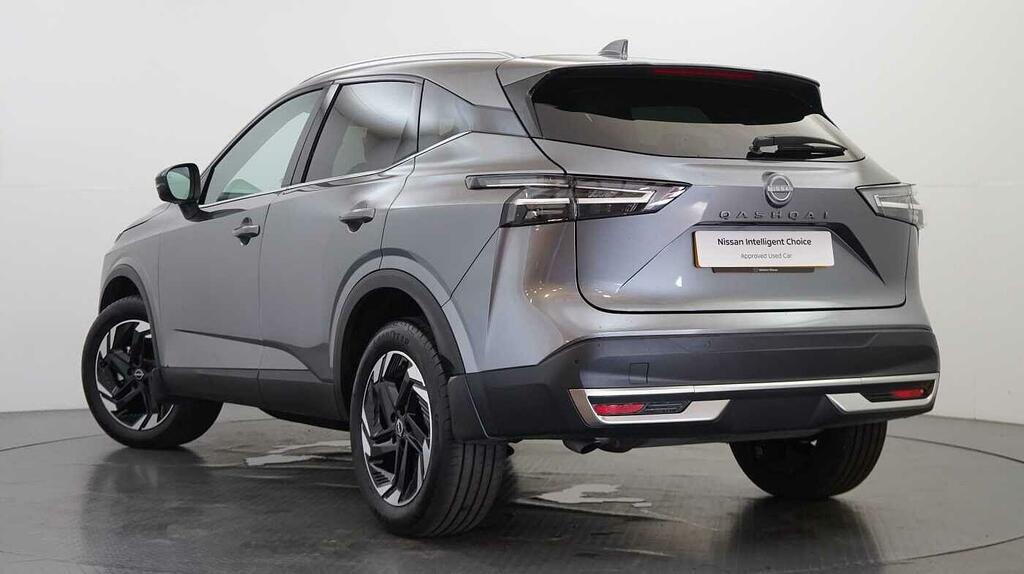 Nissan Qashqai 1.3 Dig-t Mh 140 N-connecta With Glass Roof Pack Grey #3
