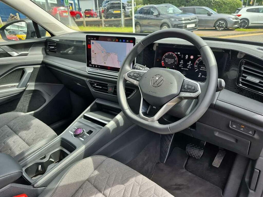 Volkswagen Tiguan Match Black #6