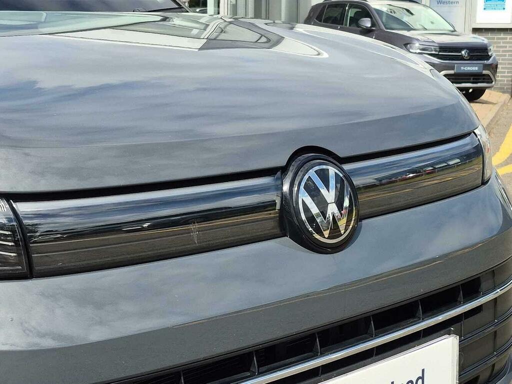 Volkswagen Tiguan Match Black #13